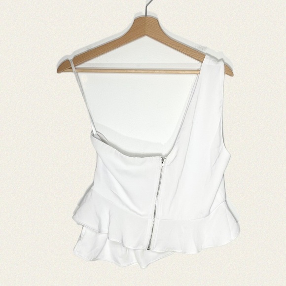 Superdown Karlie Top - Picture 7 of 7